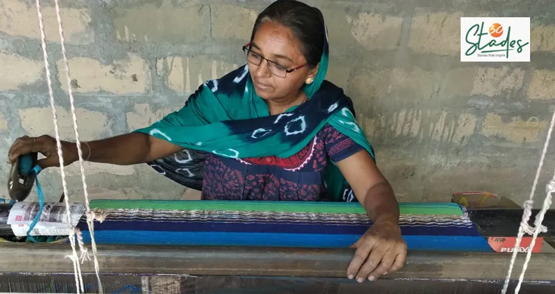 By upcycling plastic, Rajiben Vankar is generating livelihood for 30 women and also checking pollution. Pic: Courtesy Rajiben Vankar 30stades