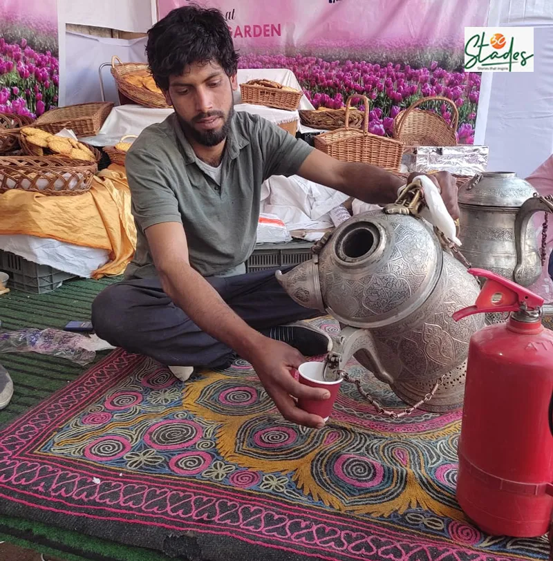 Serving kehwa at the Spring Food Festival in Srinagar. Pic: Parsa Mahjoob 30stades