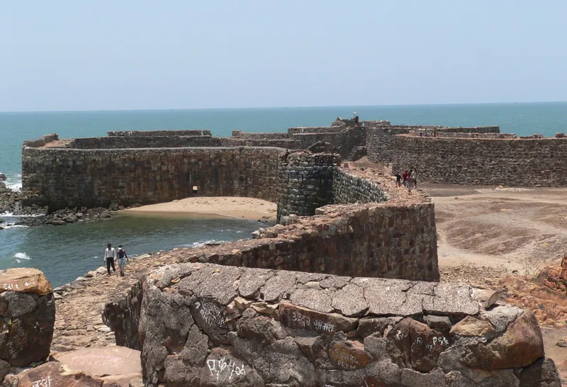 West side of the Sindhudurg fort showing a door in the wall for beach access. Pic: Wikipedia 30stades
