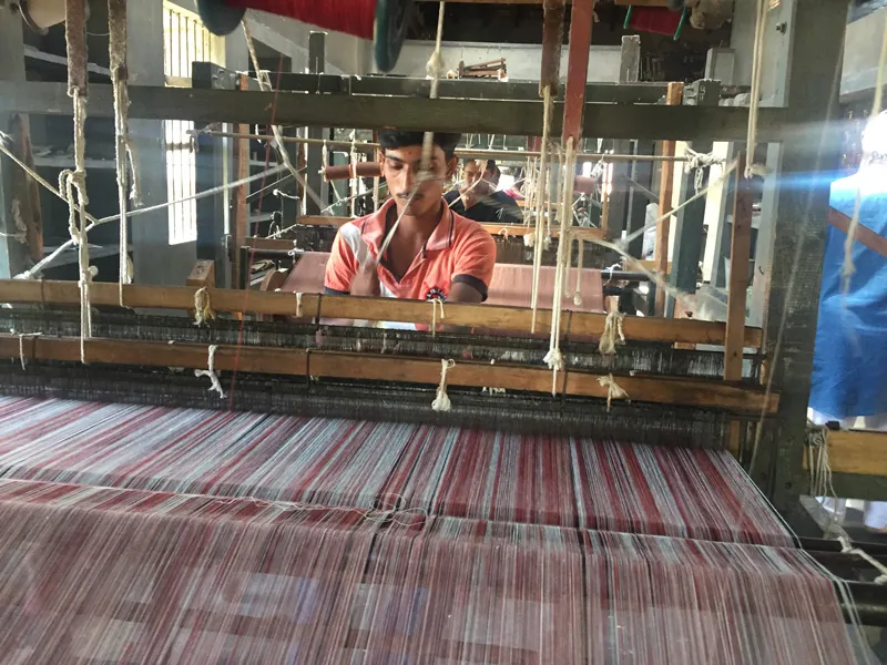 Weaving of desi cotton is done in weaving clusters like Pondhuru, Melkote etc. Pic: Tüla 30stades