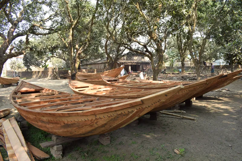 boats ready for sailing