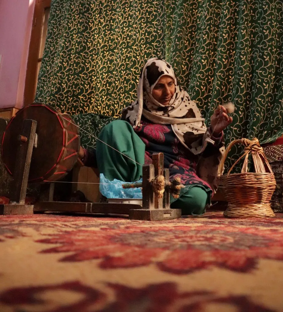 A woman spins Pashmina yarn on yander. Pic: Wasim Nabi 30stades