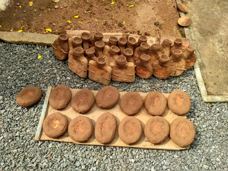Clay moulds before casting. Pic: by Govardhan K B 30 STADES