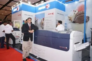 balaji-rajagopalan-with-xerox-versant-3100