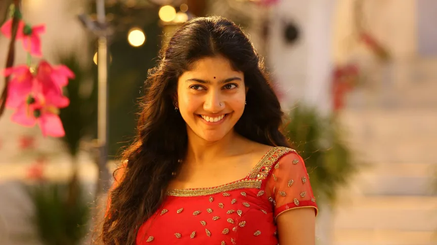 Saipallavi smiling