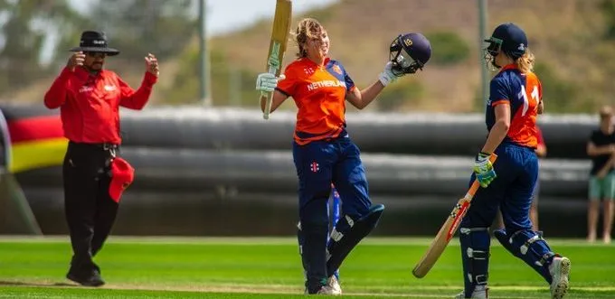 Sterre Kalis celebrating. ©KNCBCricket/Twitter