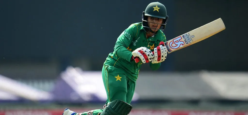 Bismah Maroof in action for Pakistan.