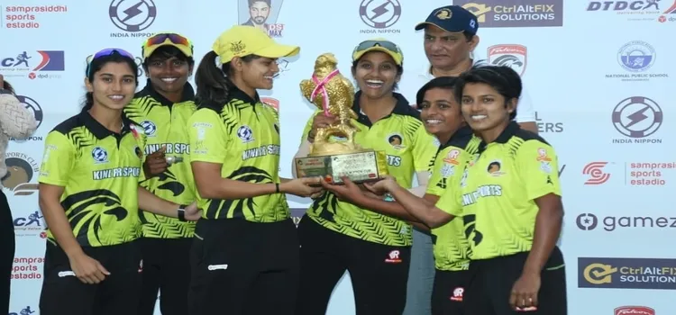 Vanitha VR, cricket