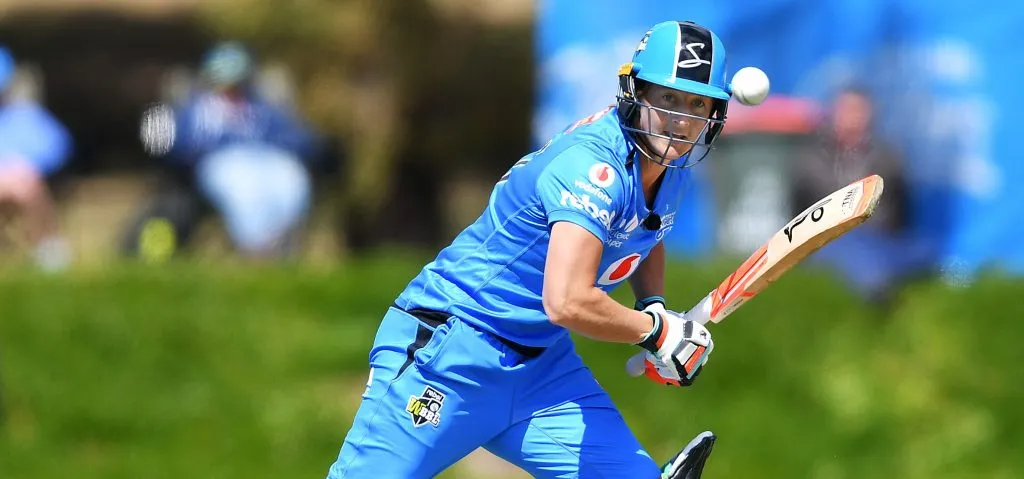 Sophie Devine in action. © Getty Images