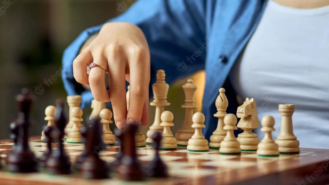 Chess Special: फ़ुर्सत के समय चेस या शतरंज खेलकर बढ़ाएं दिमाग़ी कौशल