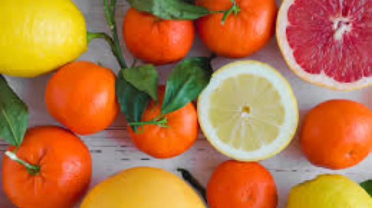 Fruits For Good Skin: ५ फल जिन्हें खाकर चमक जाएगी आपकी त्वचा