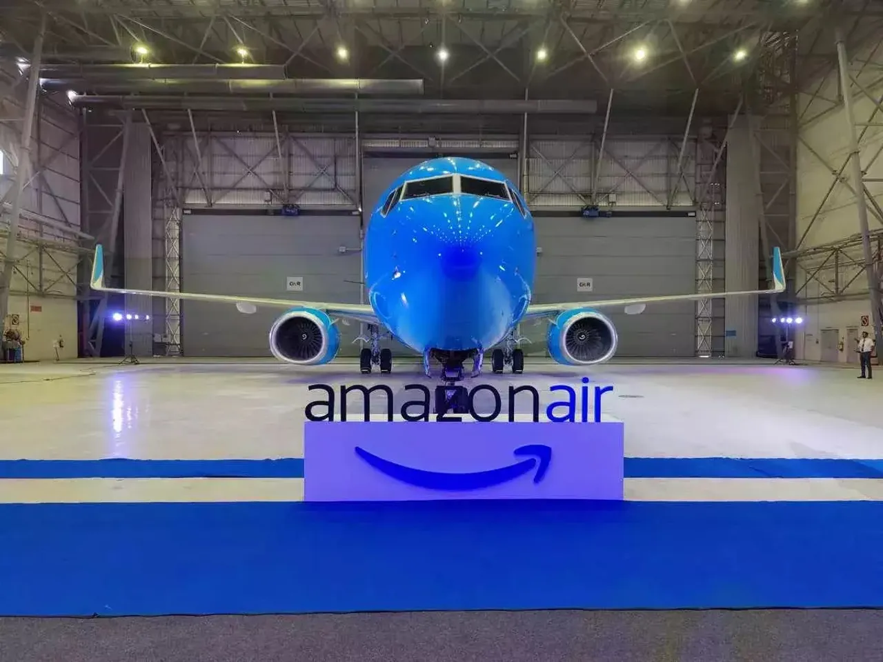 Amazon India launches Amazon Air; unveils first cargo fleet in India
