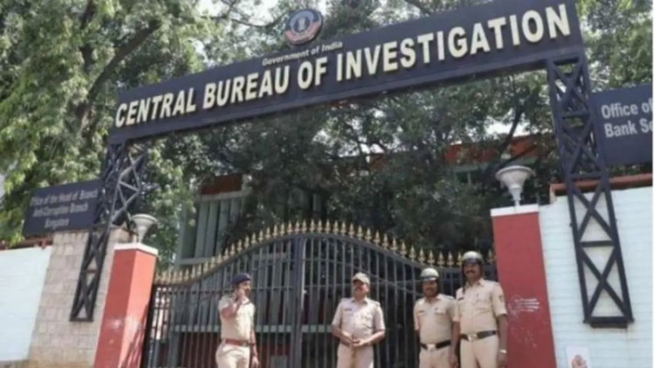 CBI officials conducting fake search thrashed by people, detained by Chandigarh police