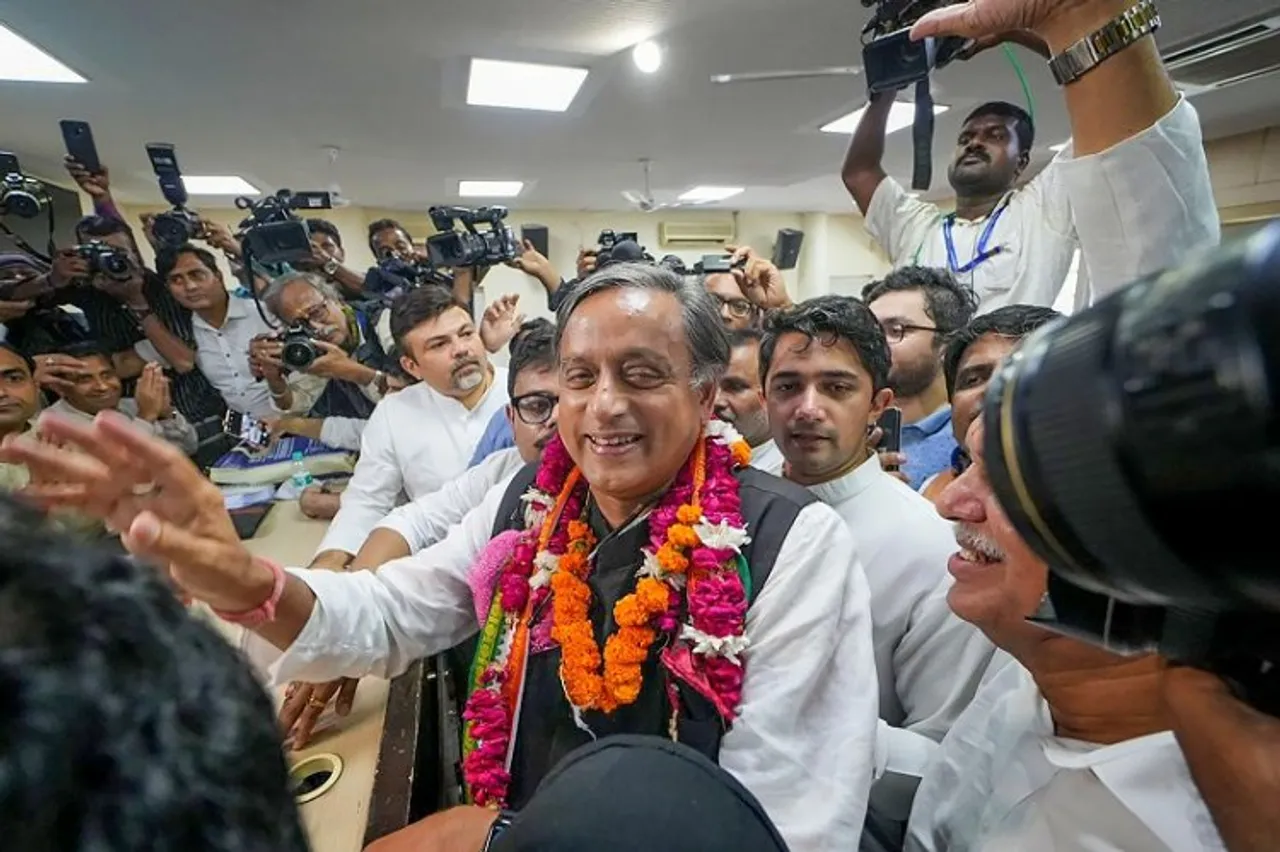 'Not surprised establishment backing Mallikarjun Kharge': Shashi Tharoor