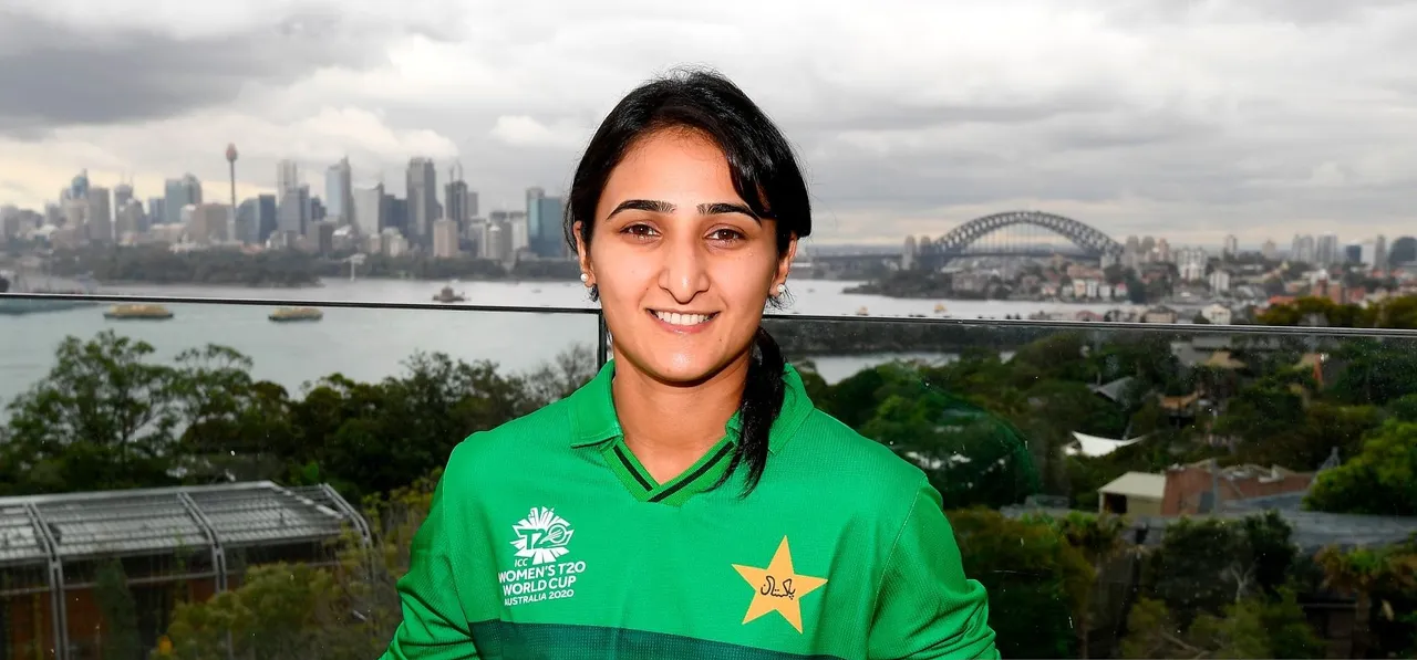 Bismah Maroof announces pregnancy; takes indefinite break from cricket