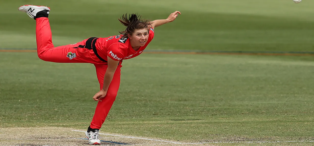Georgia Wareham extends stay with Renegades by three seasons