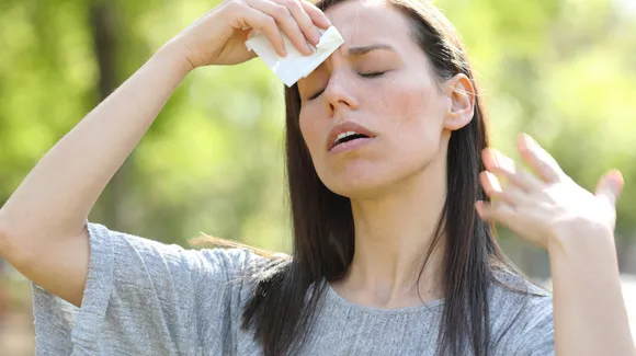 Excessive Sweating Effects: ज्यादा पसीना मतलब हो सकती हैं यह बीमारियां