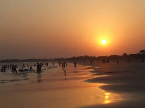 Ghoghla is the largest beach of the Diu union territory and has Golden sand. Pic: Flickr
