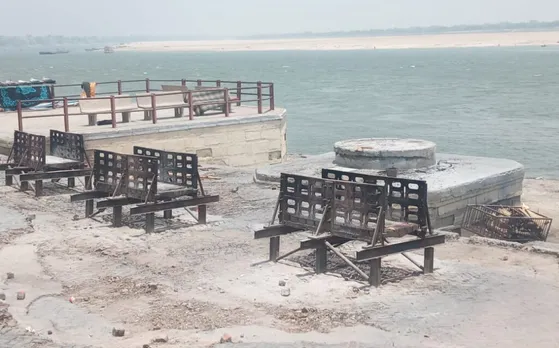  Funeral ghat in Varanasi turned empty for the first time in centuries as people did not visit the holy town for cremation amid the pandemic. Pic: Bahadur Choudhary 