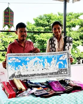 Pattachitra and Talapatra artist couple Sudarshan and Rashmi. Pic: Sarna 30stades