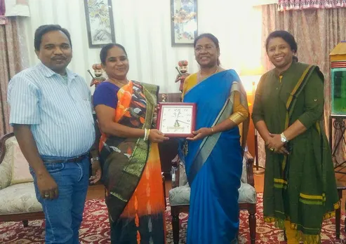 Malati Murmu with Mangat Murmu receiving an award for contribution to the Santhali language and culture. Pic: through Malati Murmu 30 stades