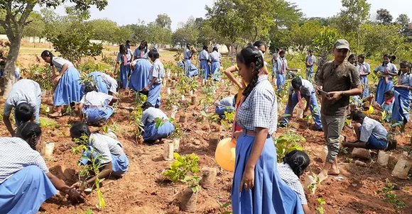 School students helping in tree plantation in Uttarakhand. Pic: Alaap 30stades