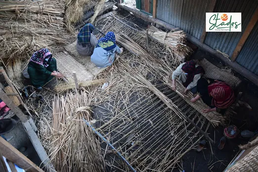 A group of women weaving waguv grass mats in Malik Mohalla, Srinagar. A 6ft X4ft mat is ready in 2 days. Pic: Wasim Nabi 30stades