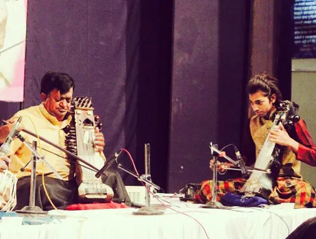 How Ustad Moinuddin Khan is keeping the rich legacy of sarangi alive, momin khan, Jaipur Gharana, Padma Shri maestro, Raj Kapoor, Bollywood, music, nusrat fateh ali khan, 30 stades 
