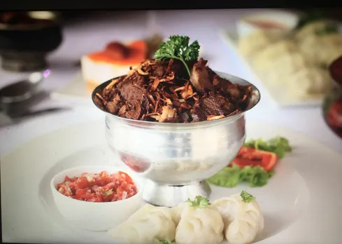 Yarkhandi pulao, a Ladakhi dish that travelled through the ancient silk route along with the Yarkhandi traders who settled in Leh. Padma and Jigmet are also documenting and reviving the traditional cuisine of Ladakh. 30stades