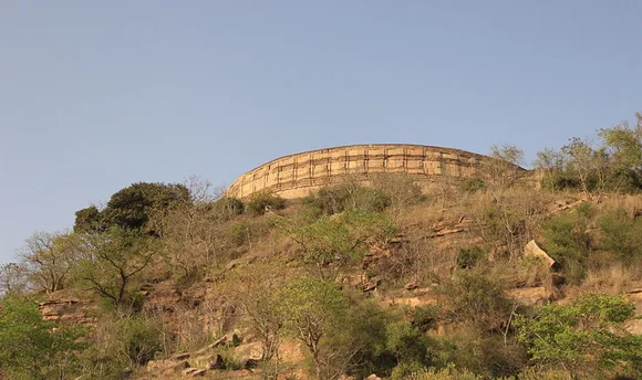 Chausath Yogini Temple is atop a 100ft hill in Mitaoli, Morena, Madhya Pradesh. Pic: Flickr 30 stades