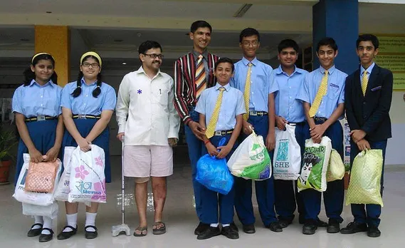 Sagarmitra's Jalgaon Coordinator Vishaal Sonkul (third from left) works with 30,000 students across 70 schools. Pic: Sagarmitra 30stades