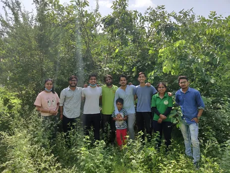 Over 10,000 volunteers have helped in Pukaar's greening efforts. Pic: Pukaar Foundation 30 stades
