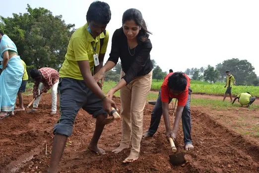 Sowmya working with students of Sai Kirupa School for Children With Special Needs. HOOGA is setting up seed libraries in government schools to promote native seed conservation. Pic: HOOGA 30STADES