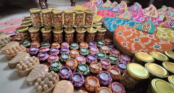 Gifting items for Diwali 2021. Pic: Mitti Ke Rang 30stades