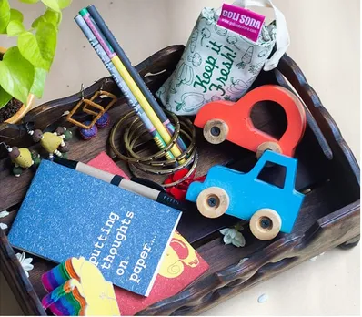 Stationery and toys made using recycled paper and elephant dung