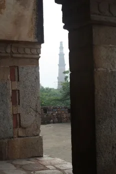 Qutub Minar as seen from the Tomb of Adam Khan. Pic: Wikipedia 30stades