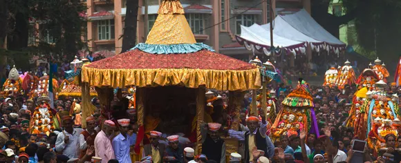 The procession of Raghunathji, or Lord Rama, at Kullu Dussehra. Pic 30stades