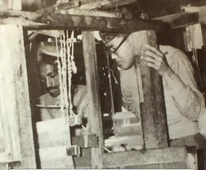 Bhuttico founder Thakur Ved Ram (left) with a weaver. Pic: Facebook/@Bhuttico 30stades