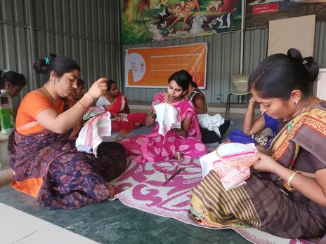 Women from Velu village in Maharashtra at an embroidery workshop organised by Rangsutra. Pic: Rangsutra 30stades