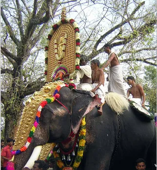 Elephant procession during Onam. Elephants from temples are decked up and taken around towns/villages. Pic: Flickr 30 stades