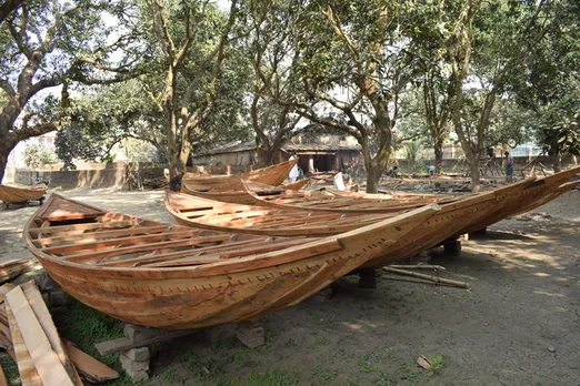 boats ready for sailing