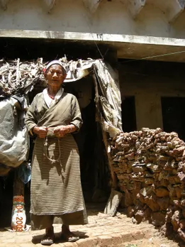 An elderly Tibetan lady at Mainpat. Pic: Flickr 30stades