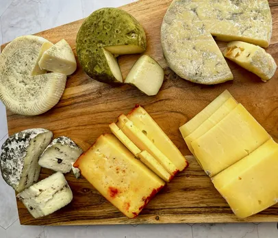 Organic artisanal cheese platter. Pic: Kase Cheese 30stades
