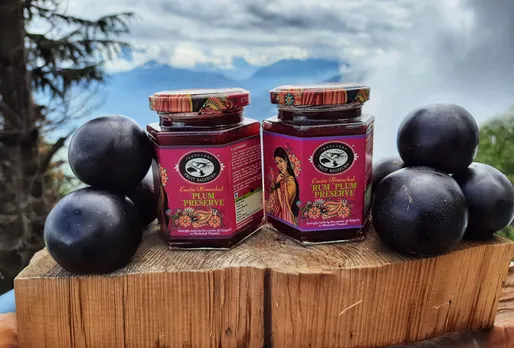 The design on Fruit Bageecha's bottle is inspired by Raja Ravi Varma's painting - Woman Holding a Fruit. The boutique jam maker offers 9 varieties of preserves and chutneys. Pic: Kotgarh Fruit Bageecha  30stades