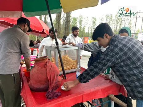 Pani puri or golgappe or phuchka are popular in Kashmir as well. Pic: Parsa  Mahjoob 30 stades