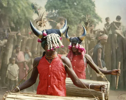 Men play the drums with hands or using wooden sticks. Pic: Flickr 30stades