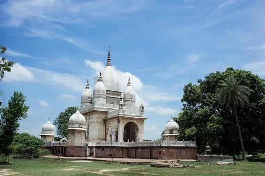 Durga Mandir at Rajnagar Palace, Madhubani, Bihar. Pic: Facebook/@theundiscovered.in 30stades