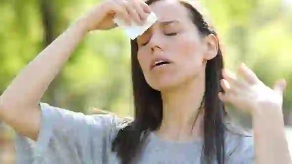 Excessive Sweating Effects: ज्यादा पसीना मतलब हो सकती हैं यह बीमारियां