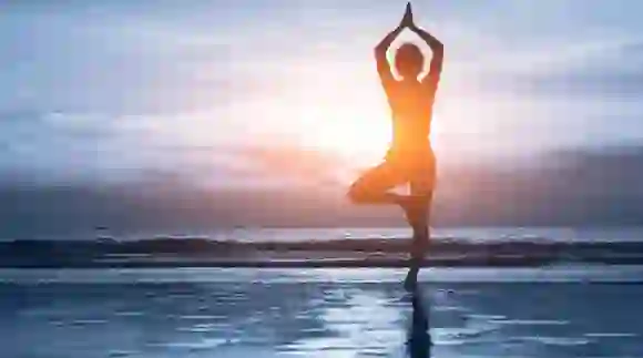 Tips For Yoga: योग करते वक़्त इन 6 टिप्स का रखें हमेशा ध्यान