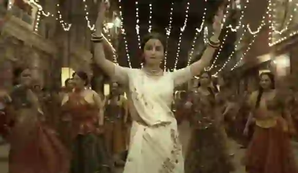 Sanjay Leela Bhansali Praises Gangubai Singers: संजय लीला भंसाली ने कहा सिंगर ने गाने से  फिल्म गंगूबाई को अलग लेवल पर पहुंचाया